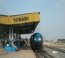 Niwari Railway Station